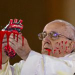 Paus offert traditionele kerstmaagd om toornige Jahweh gunstig te stemmen