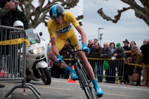 De pezige Chris Froome steekt met kop en schouders boven de concurrentie uit. (Foto: ThorTuck, Wikimedia Commons)