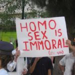 Salafisten luiden alarmbel: amper 1 op 5 moslimjongens mijdt contact met homo’s