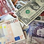 Man (57) ontsnapt aan financiële ramp; panikeert niet en verliest spaargeld langzaam door inflatie