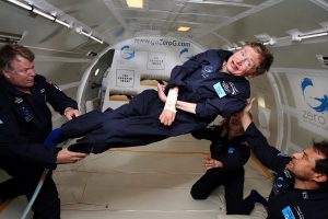 Stephen Hawking: 'Ik heb geen trap te veel gegeven' (Foto: Jim Campbell/Aero-News Network)