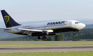 Ryanair beschuldigd van mensensmokkel