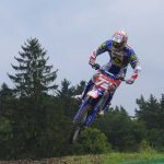 Stefan Everts reed met motortje in fiets