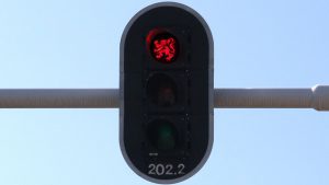 Op termijn wil minister Grouwels alle Brusselse kruispunten uitrusten met dit type verkeerslicht.