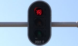 FDF’er vindt nieuwe verkeerslichten te Vlaams